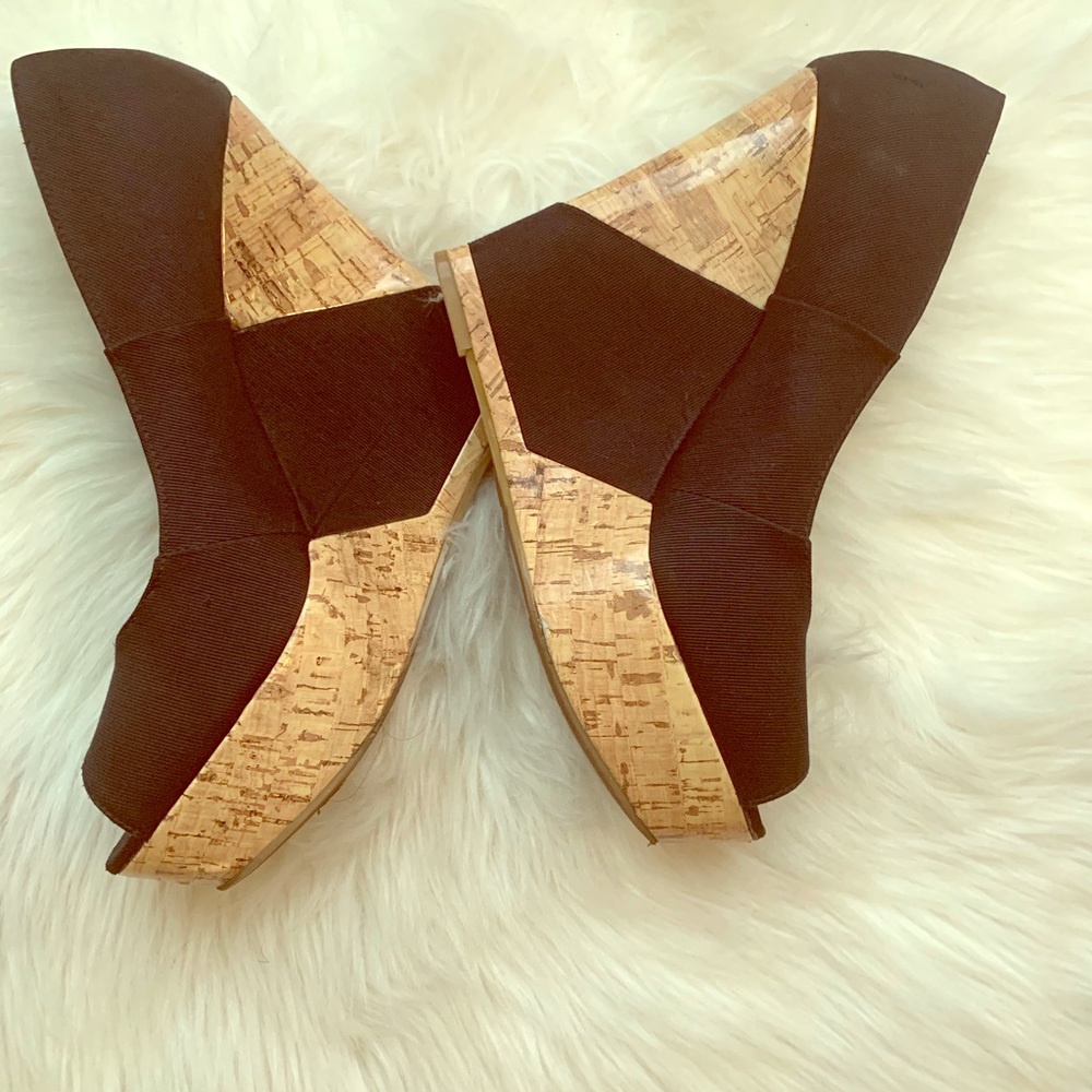 Cork wedge heels